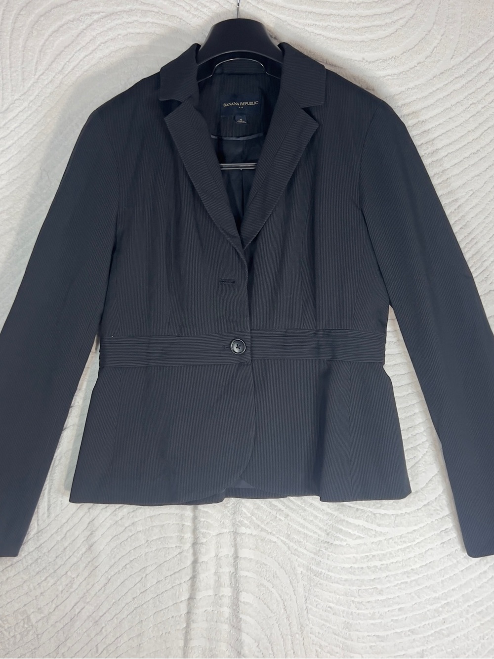 Banana Republic Women’s Black Single-Button Blazer